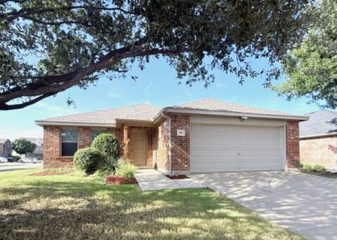 436 Emerald Creek Drive, Fort Worth