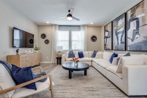 8525 Leyton, The Colony