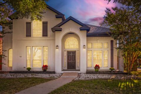 5501 Buckskin Drive