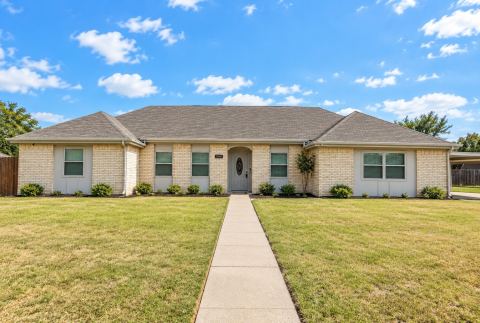 1000 La Villeta Street, Mexia