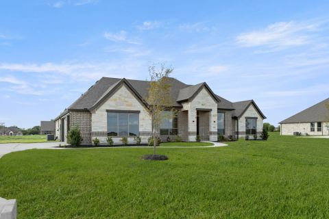 211 Cotopaxi Drive, Pecan Hill, TX 75154 — photo 2