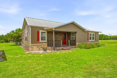 1470 Private Road 701, Stephenville