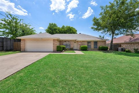 5341 Bob Drive, North Richland Hills