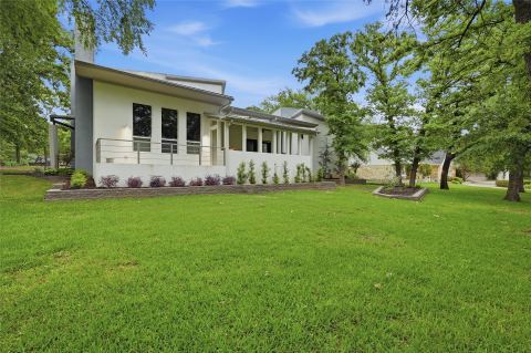 316 Comanche Drive, Lake Kiowa, TX 76240 — photo 3