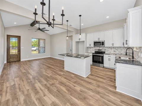 115 Wheeler Street, Glen Rose, TX 76043 — photo 3