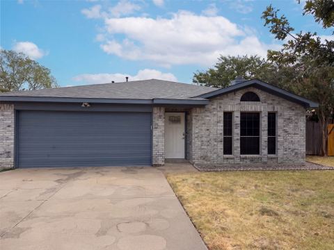 713 Buddy L Drive, Fort Worth