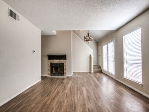 9839 Walnut Street 207, Dallas