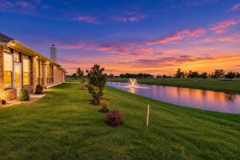 902 Saint Matthew Circle, Royse City