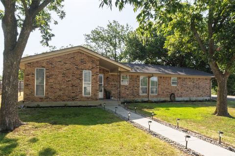 239 S Pine Street, Muenster, TX 76252 — photo 2