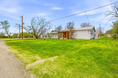 600 E Third Street, Hico, TX 76457 — photo 3