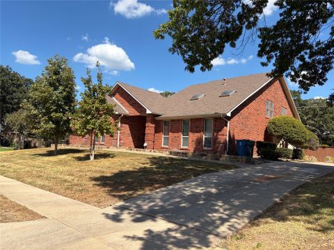 1911 Buffalo Bend Drive, Lewisville