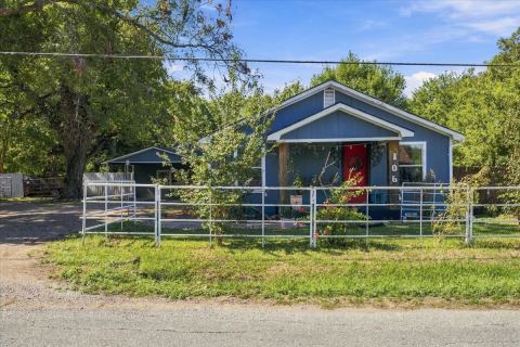 106 S Jernigan Street, Bells, TX 75414 — photo 3