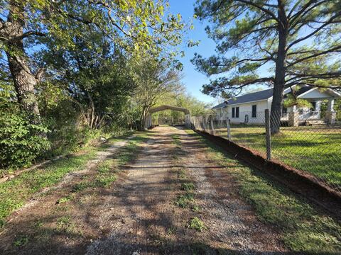713 W Fannin, Mexia, TX 76667 — photo 2