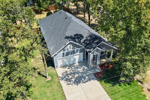 124 lost forest Road, Gun Barrel City, TX 75156 — photo 2