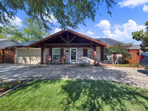 1405 Williamsburg Drive