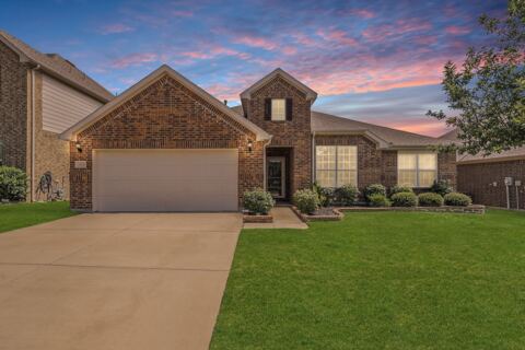 1908 Brahorn Lane, Fort Worth