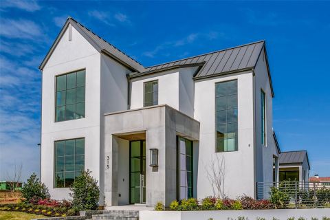 315 Regal Lane