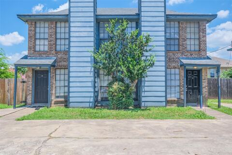 1034 Mckinley Street A, Benbrook