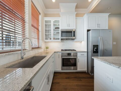 7333 Valley View Lane 805, Dallas