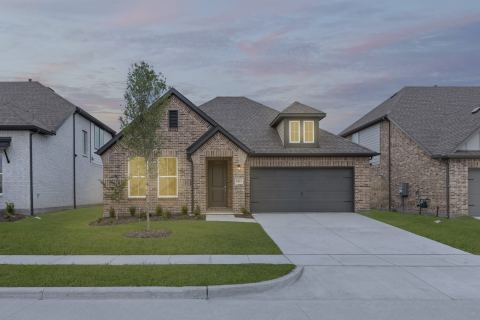 1811 Gleasondale Drive, Forney