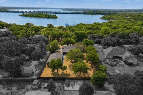 120 Wild Oak Lane, Hickory Creek