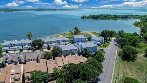 29 Oakbrook Drive, Lewisville