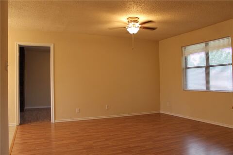 122 Southside Drive, Sanger, TX 76266 — photo 3