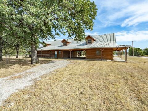 12116 E Fm 174, Bowie, TX 76230 — photo 2