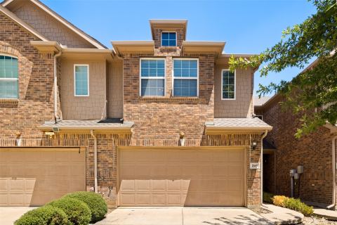 241 Barrington Lane, Lewisville