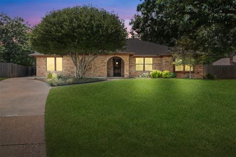 4812 Arabian Court, Arlington