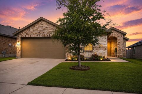 9736 Snowbell Lane, Fort Worth