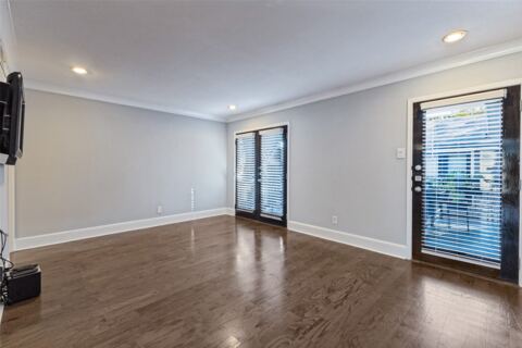 10207 Regal Oaks Drive 210, Dallas