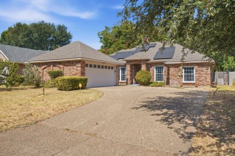 1708 Willow Vale Drive, Fort Worth