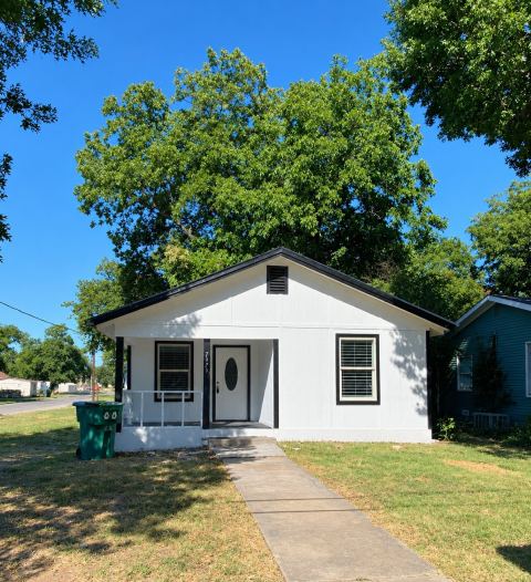 2020 S Branch Street, Sherman