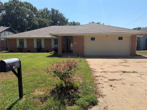 1012 Purdue Drive, Arlington
