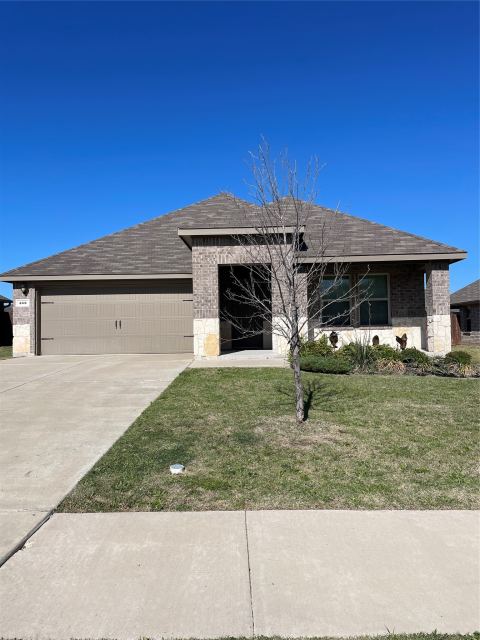 468 Unbridled Road, Waxahachie