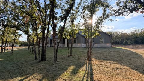 729 County Road 3355, Paradise, TX 76073 — photo 2