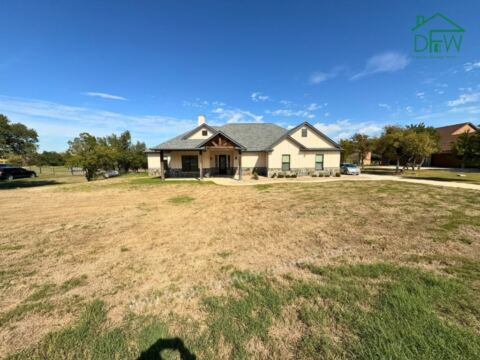 105 Fawna Drive, Azle, TX 76020 — photo 2