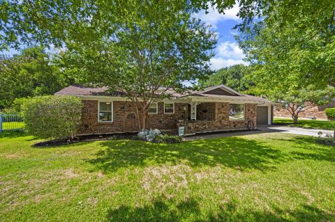 3517 Wooten Drive, Fort Worth, TX 76133 — photo 2