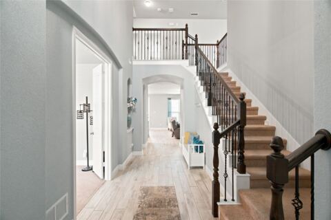 5616 Salt Springs Drive, Fort Worth