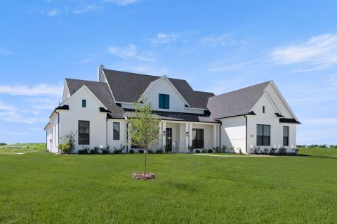 131 Adilynn Trail, Venus, TX 76084 — photo 2