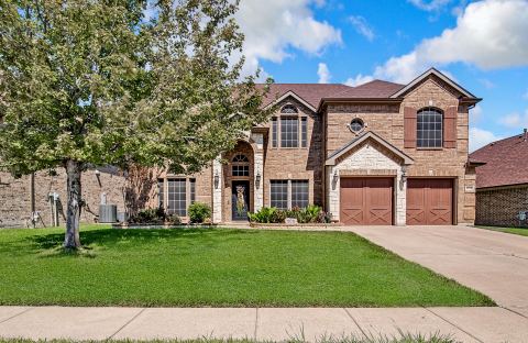 6928 Bent Spur Drive, Fort Worth