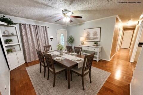 303 N Caesar Street, Ennis, TX 75119 — photo 2