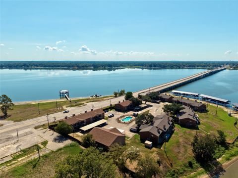 849 GUN BARREL Lane S E4, Gun Barrel City