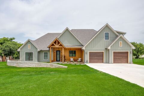 14100 Maxwell Court, Fort Worth