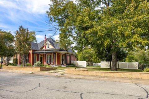 418 W Water Street, Weatherford, TX 76086 — photo 3