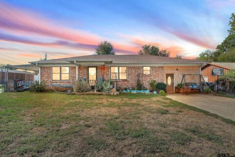 134 Laura Street, Mineola