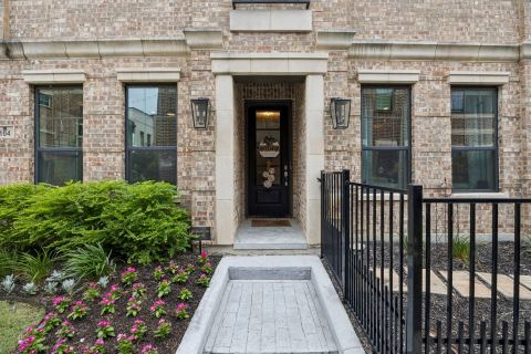 302 Nursery Lane 104, Fort Worth