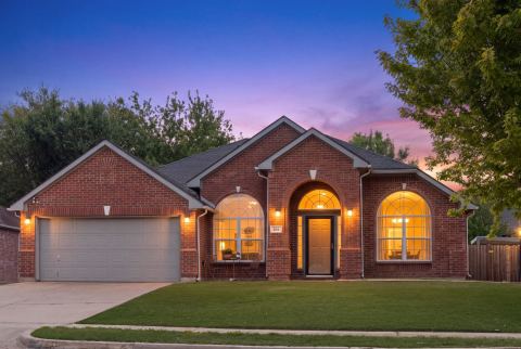215 Longhorn Trail, Grand Prairie