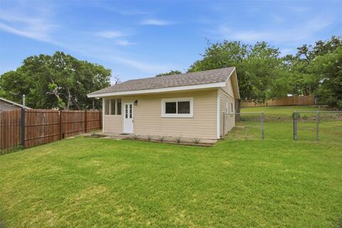 2264 Fritz Allen Street, Sansom Park, TX 76114 — photo 3